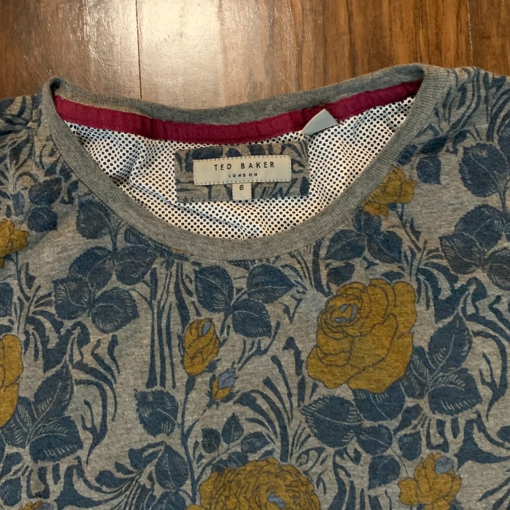 ted baker london floral print Tshirt - size XL (6) - Picture 2 of 5